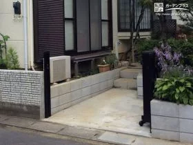 お庭の一部をバイクが停められる駐輪スペースへ[施工後]