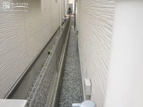 雑草を生えにくくする犬走り[施工後]