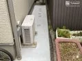 土間コンクリートで舗装した犬走り