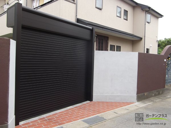 外構施工例一覧 シャッターゲート 100万円 150万円 外構工事のガーデンプラス