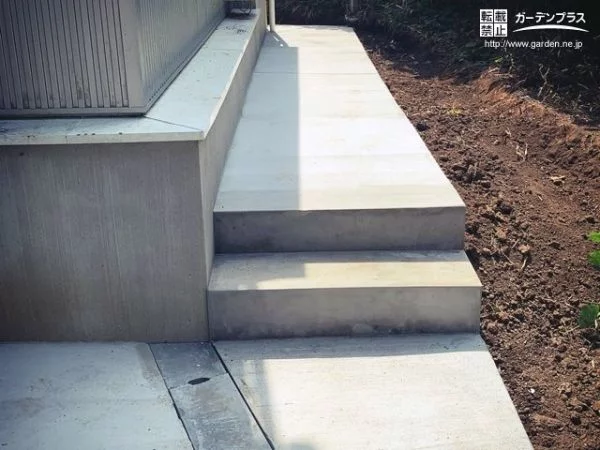 No.13931 家の周りを歩きやすくする犬走り舗装工事[施工後]