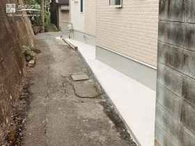 外壁の汚れを防ぐコンクリートの軒下[施工後]