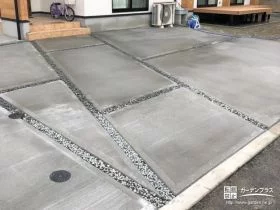 接する道路に合わせてコンクリートを打設[施工後]