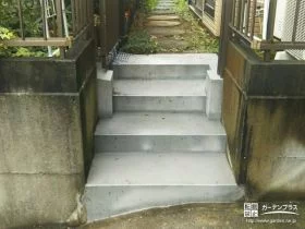雨の日も安心できる階段[施工後]