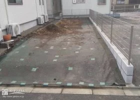 一期工事では境界フェンスを設置[施工後]