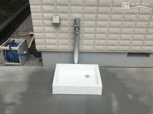 使いやすい位置の立水栓