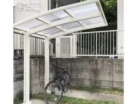 お車の駐車の邪魔にならないサイクルポート設置工事