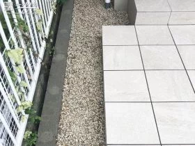 雑草の発生を予防する犬走り[施工後]
