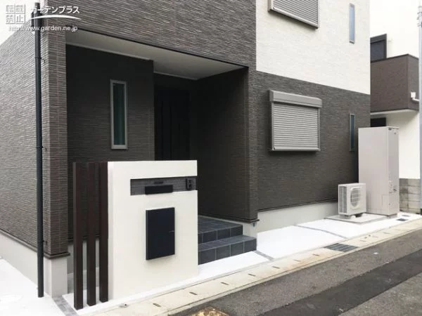 No.14411 ブラック×ホワイトのシックなモノトーンコーデの新築外構一式工事[施工後]