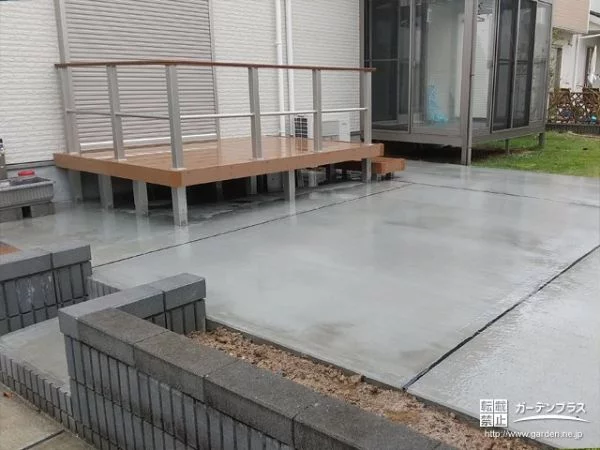 メンテナンスを軽減するコンクリートテラスのお庭リフォーム工事