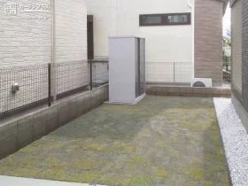 物置の位置もポイントのお庭[施工後]