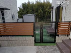 わんちゃんがお庭で遊べるようフェンスと門扉を設置[施工後]
