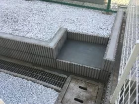 土留めですっきりとさせた裏庭[施工後]