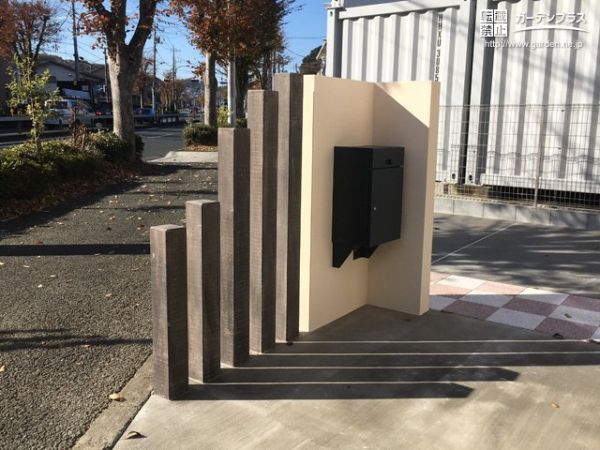 直線的なデザインが建物と調和した景観を作る新築外構一式 No 新築外構一式の施工例 外構工事のガーデンプラス 直線的なデザインが建物と調和した景観を作る新築外構一式 No 新築外構一式の施工例 外構工事のガーデンプラス