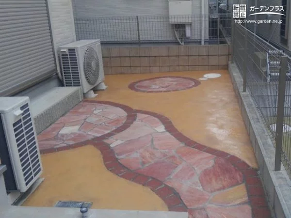 No.14967 雑草を抑えつつお庭らしい彩りに溢れたテラスリフォーム工事[施工後]