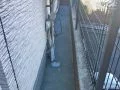 メンテナンスしづらい細い犬走りのコンクリート舗装工事