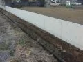畑の土砂を食い止めるコンクリート擁壁工事