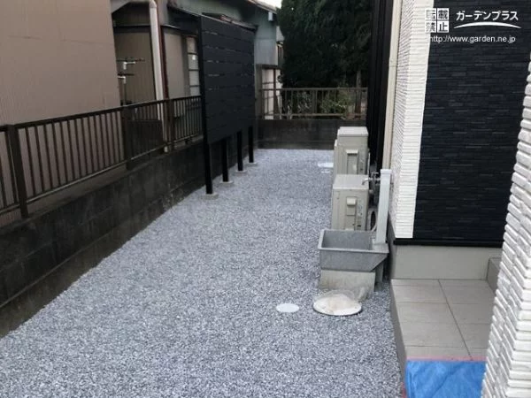 雑草対策をした建物まわり