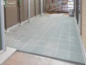 タイル調のコンクリート平板テラス[施工後]