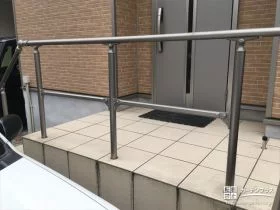既存の手すりに横桟を追加[施工後]