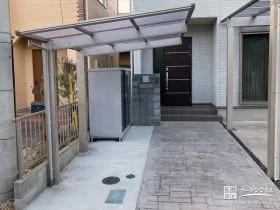 アプローチ脇を生活に便利なスペースに[施工後]