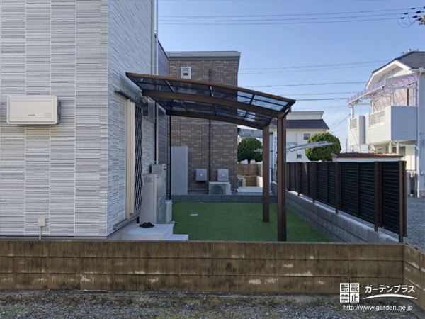 外構施工例一覧 テラス屋根 プライバシーを守る目隠し 50万円まで 外構工事のガーデンプラス