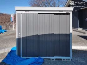 3枚扉の大きな物置[施工後]