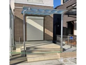 テラス屋根付きのタイルデッキ[施工後]