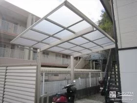 カーポート用のアイテムで大きな屋根を設置[施工後]