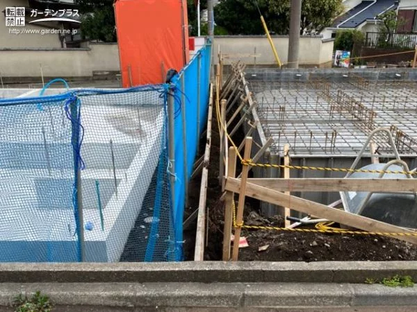 新築建物を建設する前に設置した重要な仮土留め工事