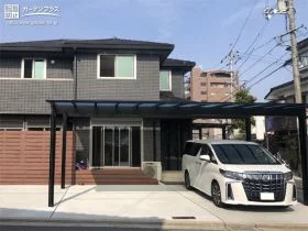 お住まいの景観をモダンに演出する3台用カーポート設置工事
