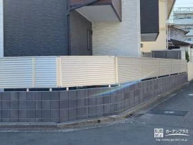 道路からの視線を防ぐ目隠しフェンス[施工後]