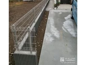 二期工事で境界フェンスと雑草対策を施工[施工後]