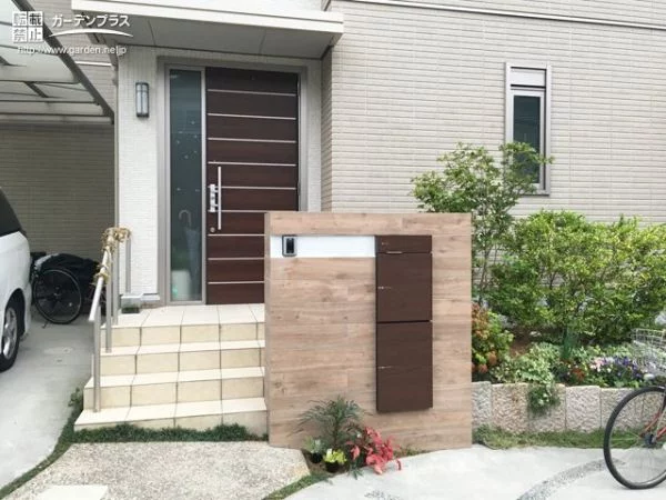 No.16523 柔らかくナチュラルな雰囲気をつくる木目調タイルの門柱設置工事[施工後]