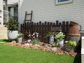 お住まいに彩を添える花壇