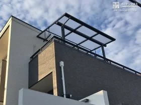 洗濯物が干せるバルコニー屋根[施工後]