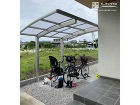 玄関まわりのスペースを自転車置き場に[施工後]