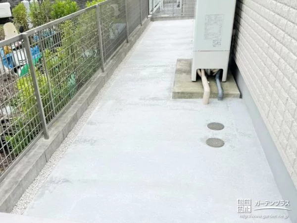 No.16716 雑草処理のストレスが解消された犬走り舗装工事[施工後]