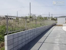 敷地を守るブロック塀と境界フェンス[施工後]