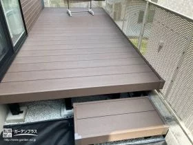 敷地にぴったりおさめたウッドデッキ[施工後]