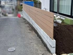 天然木のような雰囲気が味わえる目隠しフェンス[施工後]