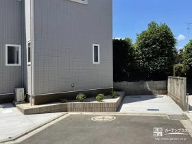 変形地を植栽スペースとして活用