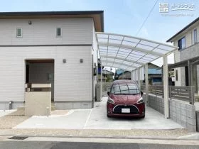 土間コンクリートで舗装した駐車スペースに[施工後]