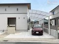 土間コンクリートで舗装した駐車スペースに