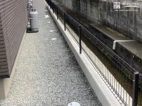 転落事故を防止する境界フェンス[施工後]