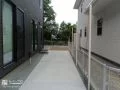 日除けに便利なシェードを取り付けるためのポールを設置