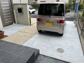 玄関前に駐車スペースを増設[施工後]