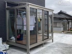 雨風を気にせず洗濯物を干せるテラス囲い[施工後]
