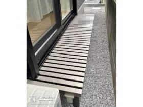 アルミ製の濡れ縁[施工後]