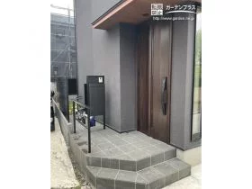 スマートな宅配ボックス付き機能門柱[施工後]